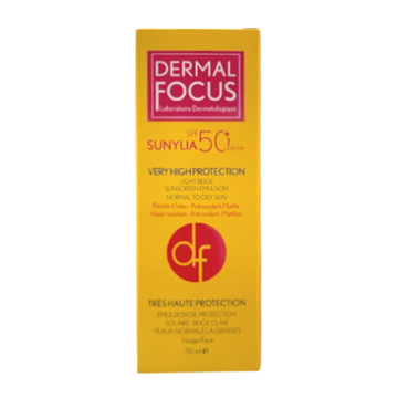 تصویر  امولسیون ضد آفتاب SPF50 رنگ بژ روشن درمال فوکوس 50 میل
